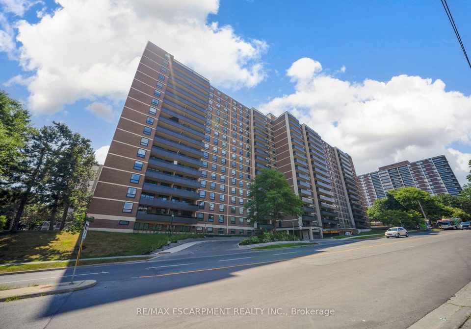 15-la-rose-avenue-etobicoke-ontario-w12344173
