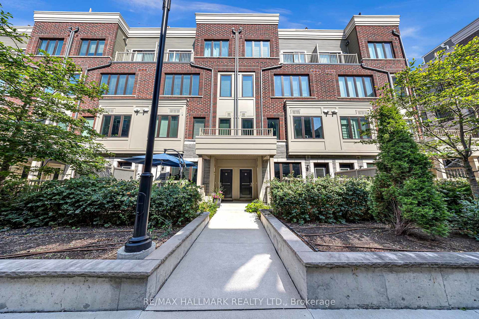 85-eastwood-park-gardens-etobicoke-ontario-w12344220
