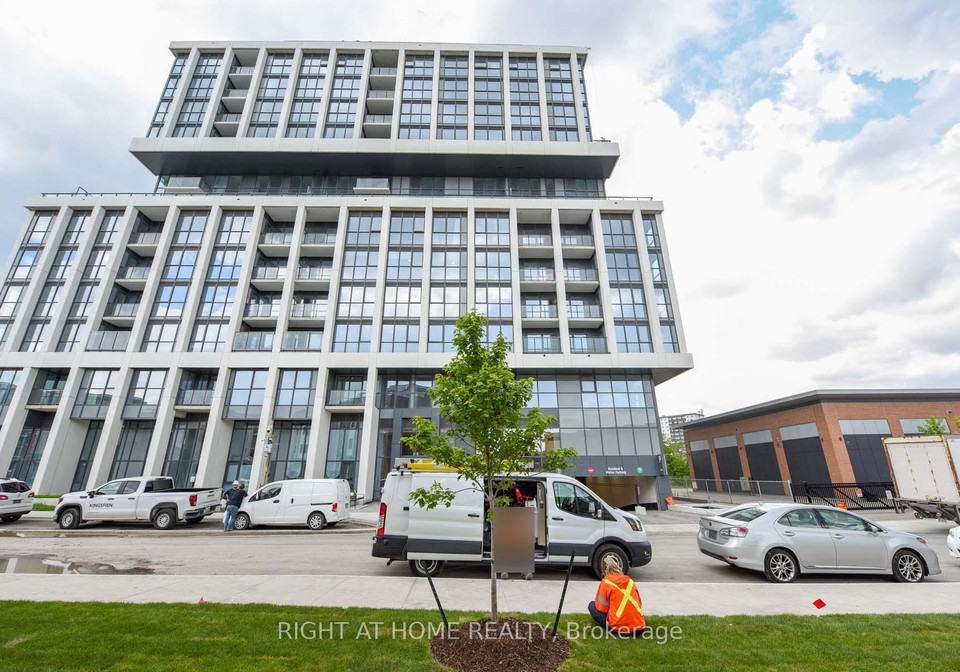 1063-douglas-mccurdy-common-mississauga-ontario-w12344407