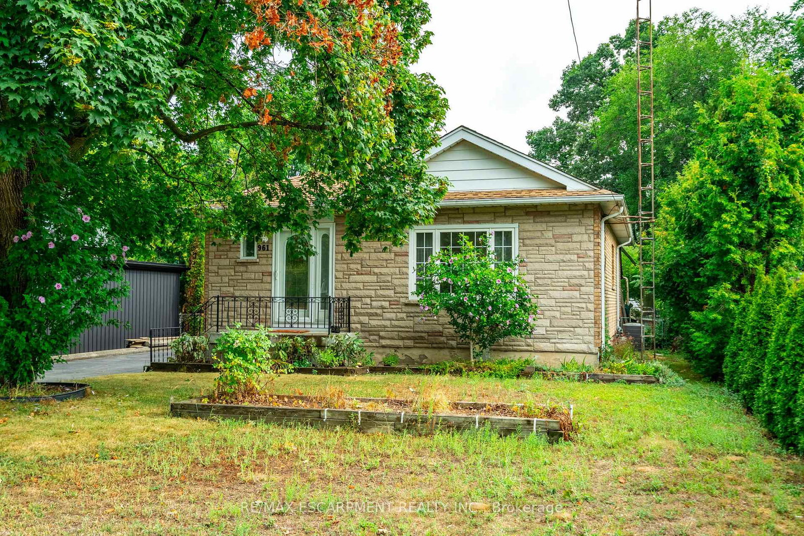 961-danforth-avenue-burlington-ontario-w12344849