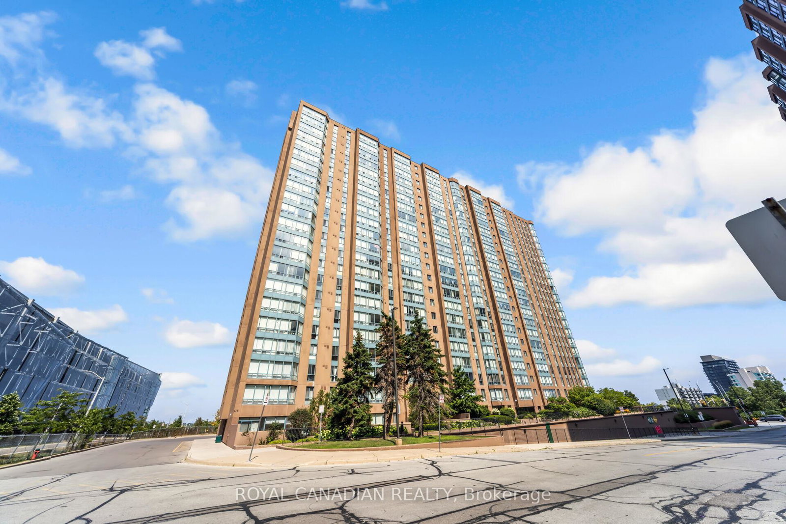 115-hillcrest-avenue-mississauga-ontario-w12344992