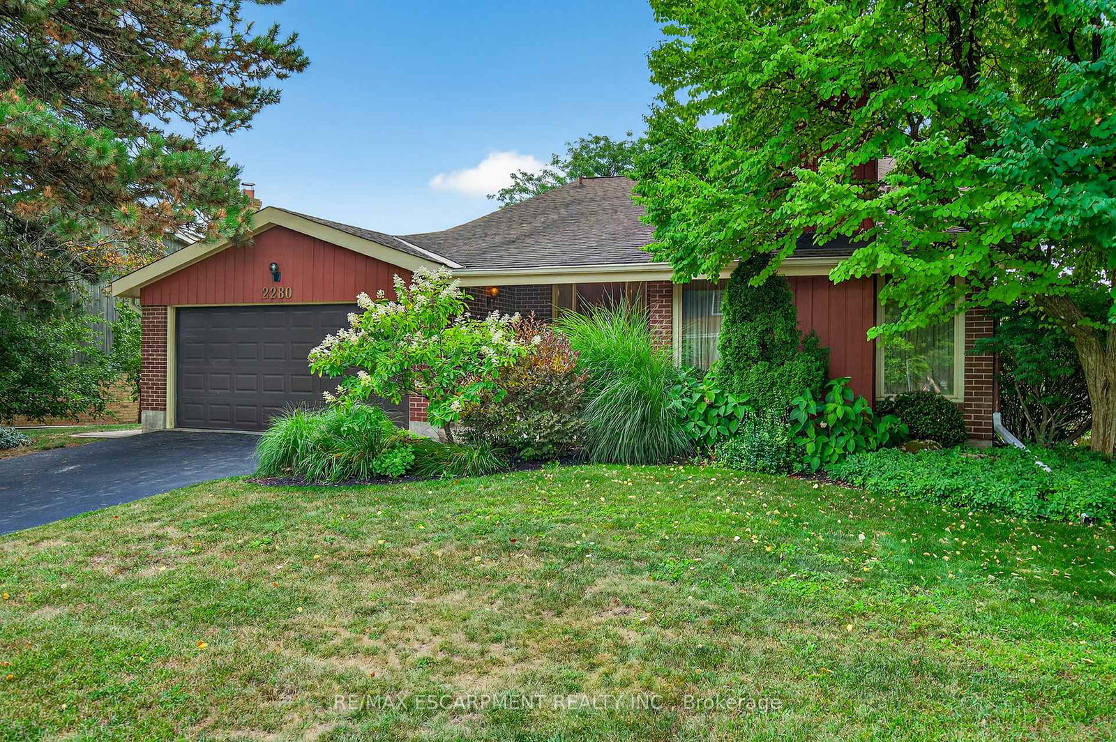 2280-mansfield-drive-burlington-ontario-w12345175