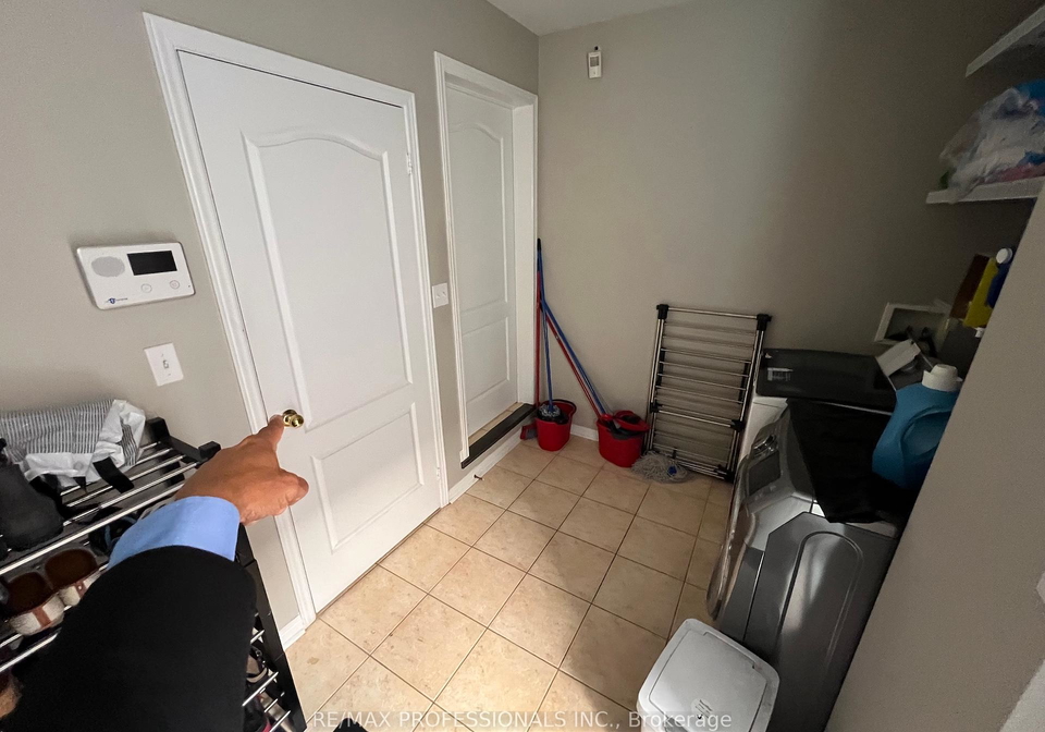 3895-henrietta-way-mississauga-ontario-w12345417