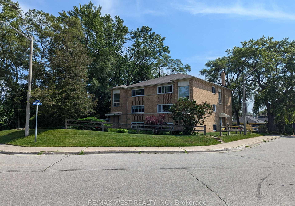 5peter-street-n-mississauga-ontario-w12345462