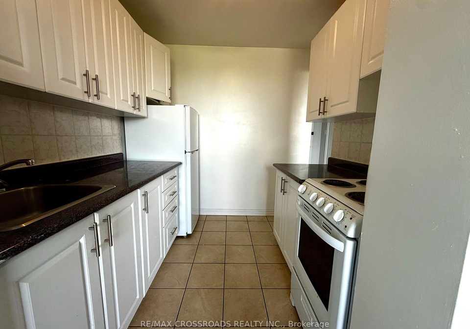 363-lakeshore-road-e-mississauga-ontario-w12345487