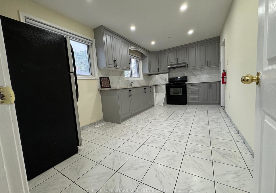 24-farr-avenue-etobicoke-ontario-w12345633