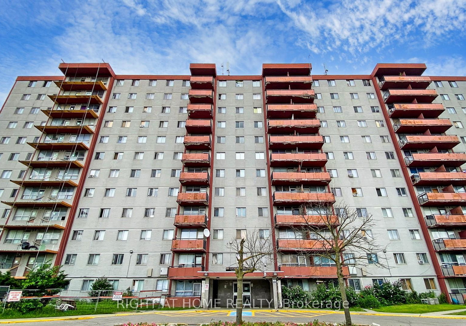 100-lotherton-pathway-pathway-north-york-ontario-w12345770