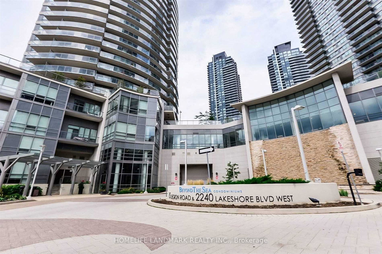 2240-lake-shore-boulevard-w-etobicoke-ontario-w12345780