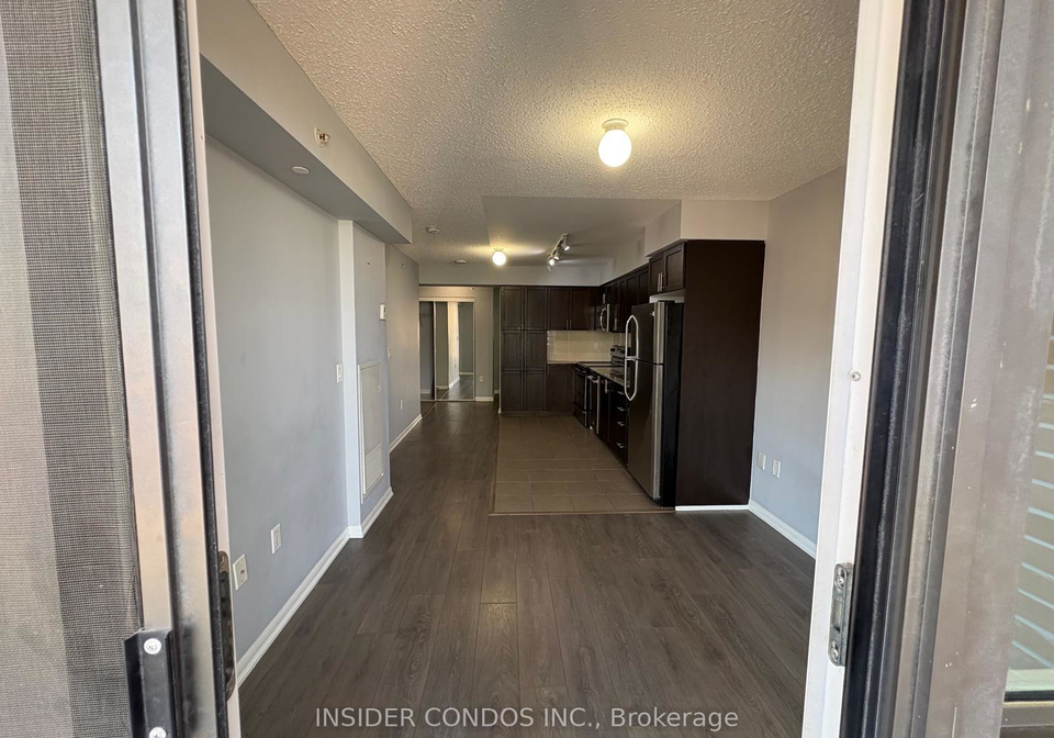 800-lawrence-avenue-w-north-york-ontario-w12345831