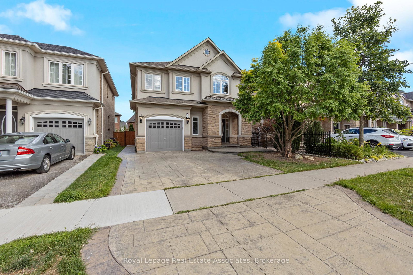 3354-whilabout-terrace-oakville-ontario-w12346068