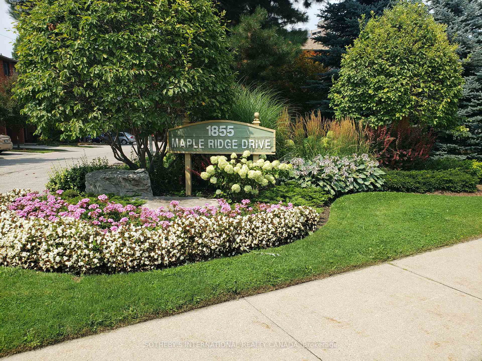 1855-maple-ridge-drive-mississauga-ontario-w12346164