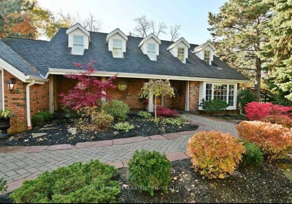 176-blyth-crescent-oakville-ontario-w12346219