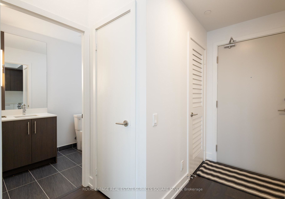215-veterans-drive-n-brampton-ontario-w12346384