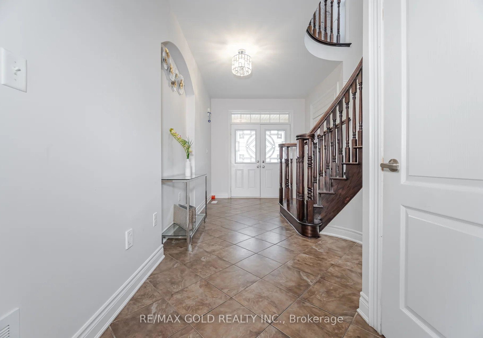 18-seascape-crescent-brampton-ontario-w12346541