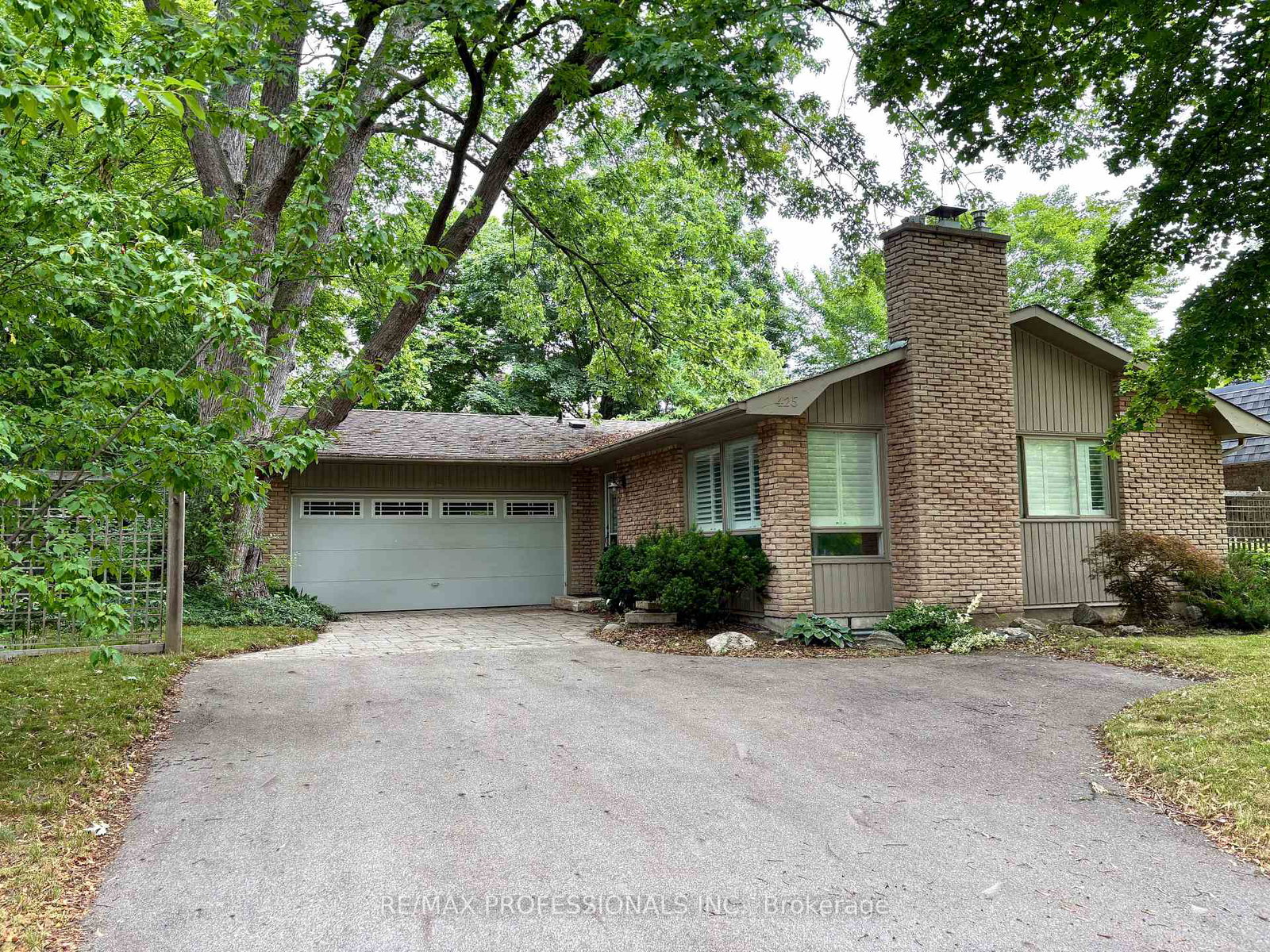 425-canterbury-crescent-oakville-ontario-w12346890