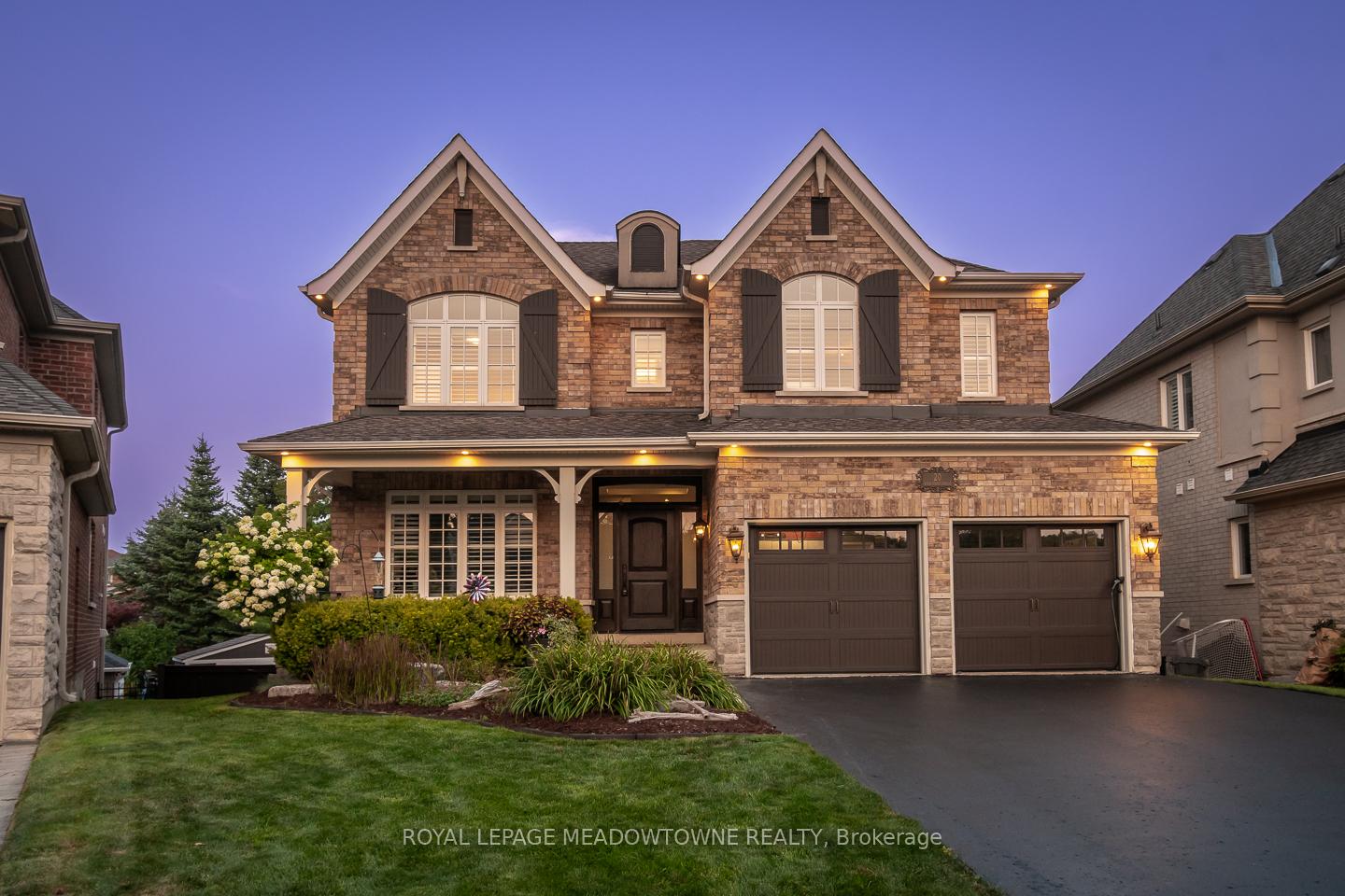 20-view-point-circle-halton-hills-ontario-w12347074