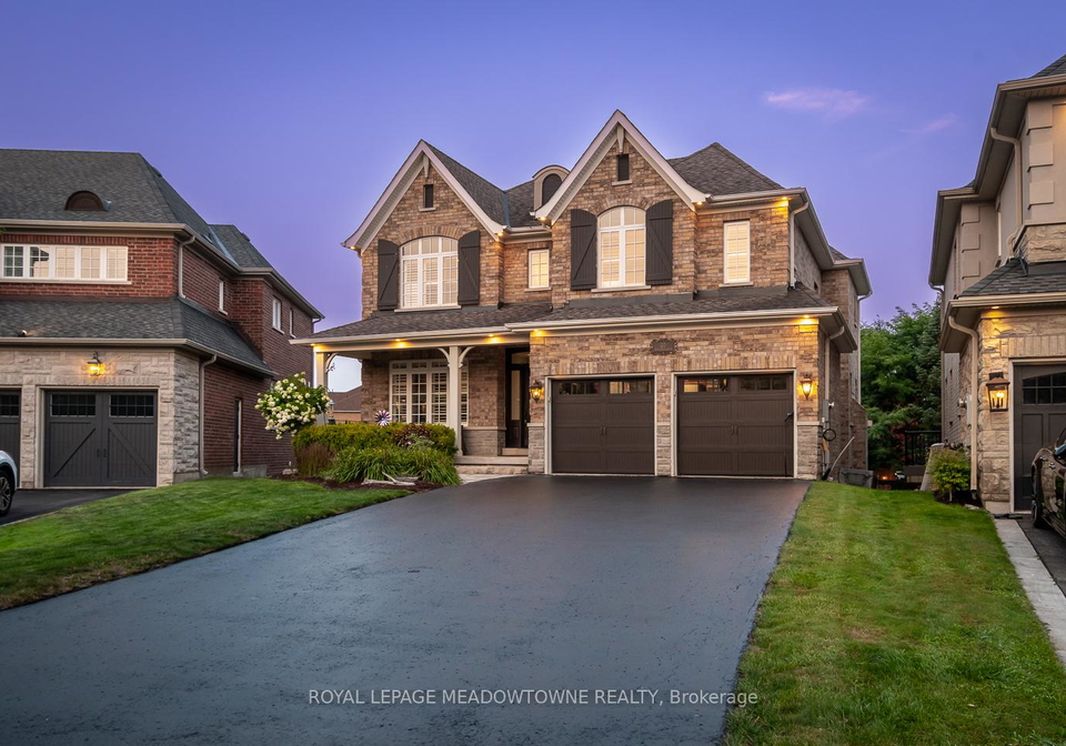 20-view-point-circle-halton-hills-ontario-w12347074