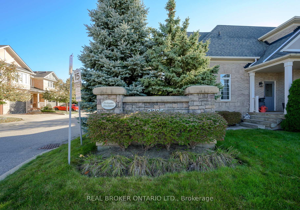 2295-rochester-circle-oakville-ontario-w12347105