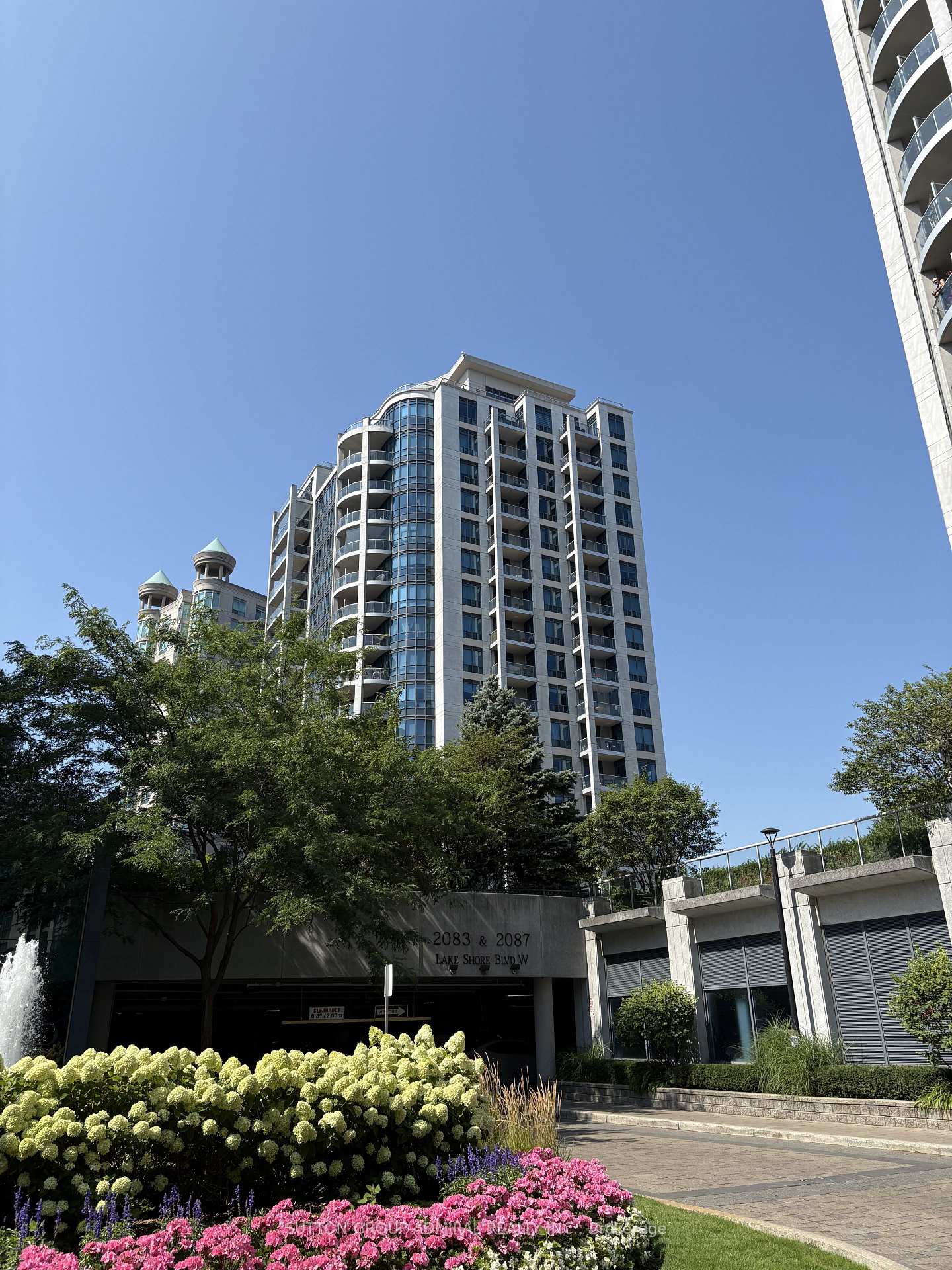 2087-lakeshore-boulevard-etobicoke-ontario-w12347250