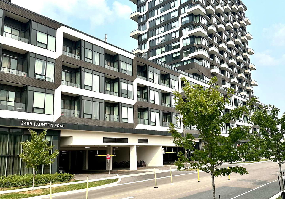 2489-taunton-road-oakville-ontario-w12347319