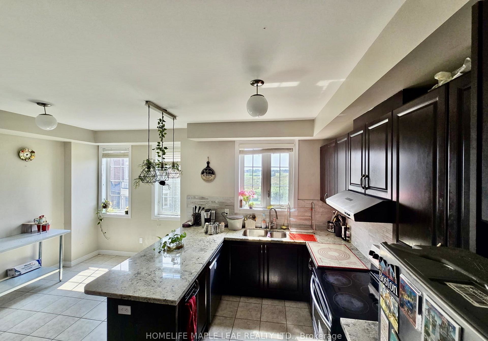 54-miami-grove-brampton-ontario-w12347594