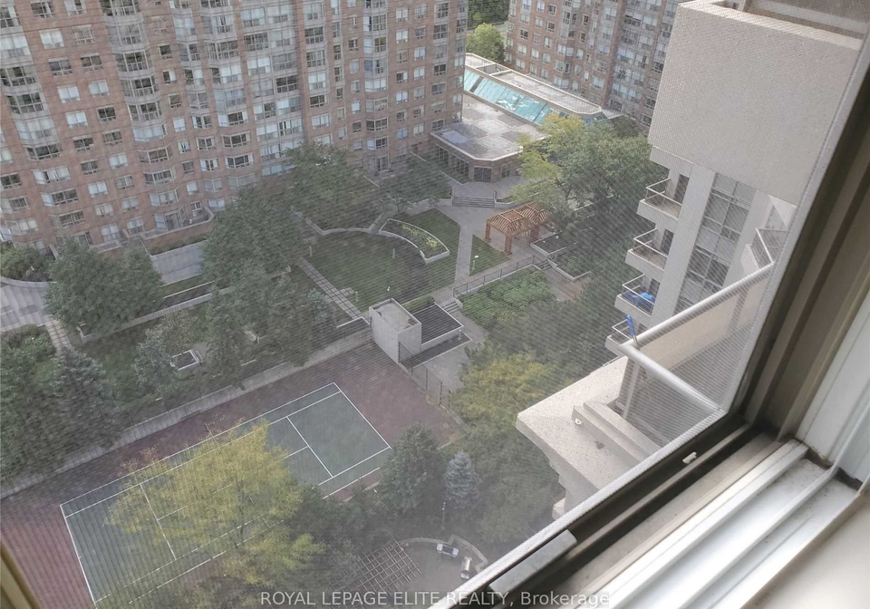 310-burnhamthorpe-road-w-mississauga-ontario-w12347799