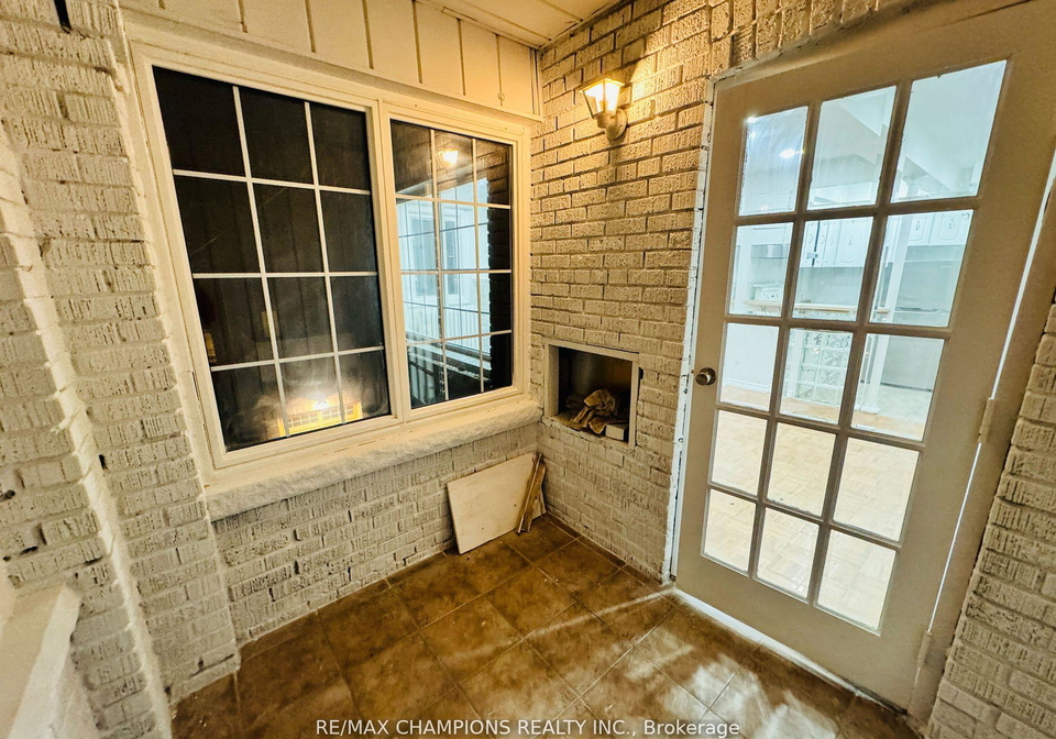 2-elm-grove-avenue-toronto-ontario-w12347920