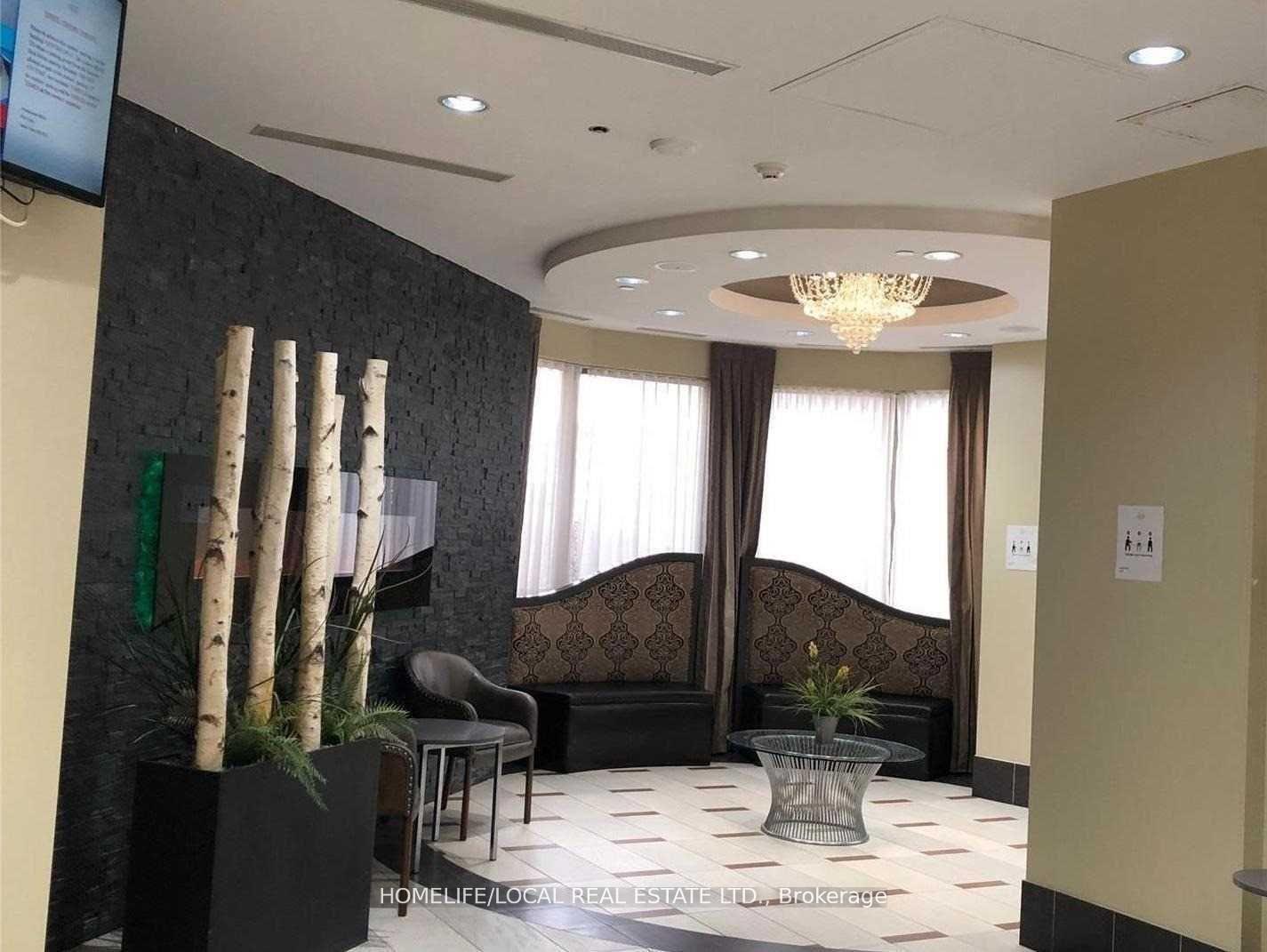 310-burnhamthorpe-road-w-mississauga-ontario-w12347930