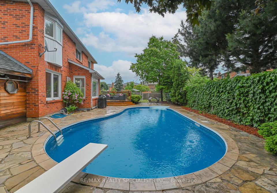 100-kimbark-drive-brampton-ontario-w12347950