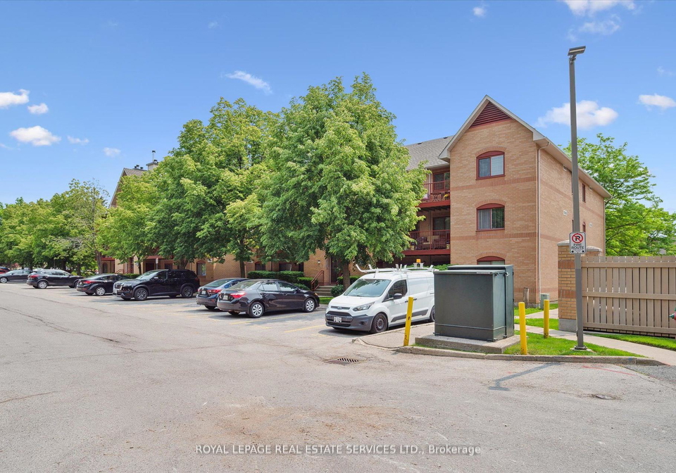 1514-pilgrims-way-oakville-ontario-w12348066