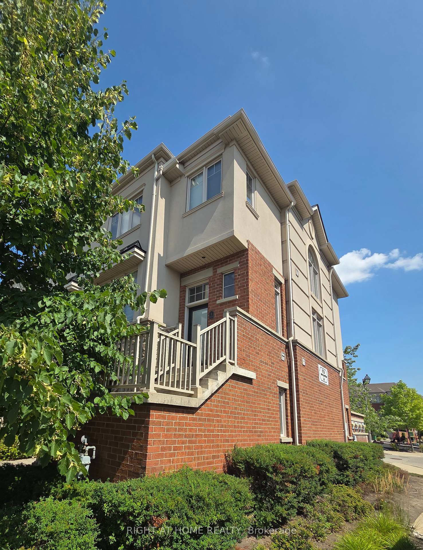 5715-tenth-line-w-mississauga-ontario-w12348202