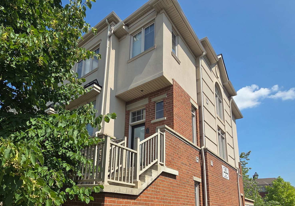 5715-tenth-line-w-mississauga-ontario-w12348202