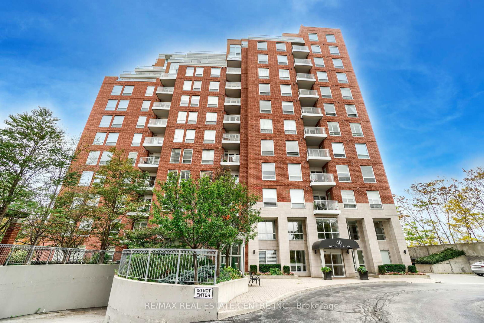 40-old-mill-road-oakville-ontario-w12348703