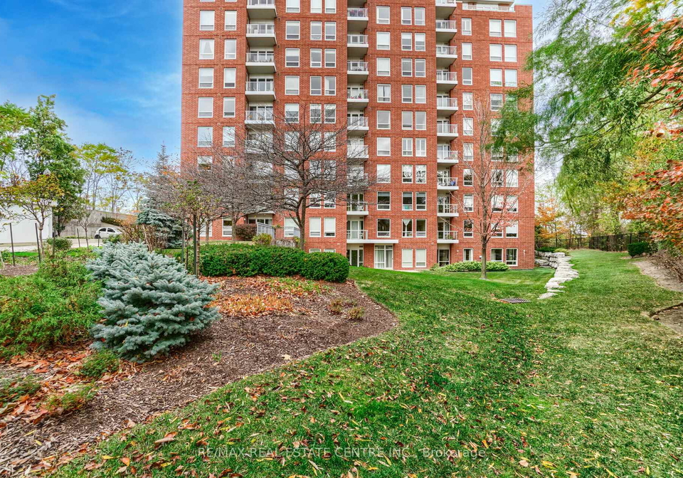 40-old-mill-road-oakville-ontario-w12348703
