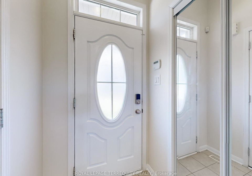 879-brassard-circle-milton-ontario-w12348796