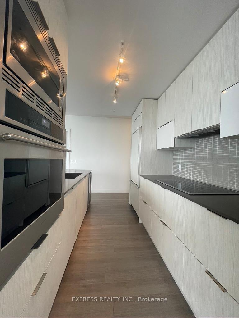 56-annie-craig-drive-etobicoke-ontario-w12348863