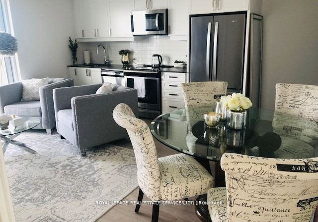 8-nahani-way-mississauga-ontario-w12348961