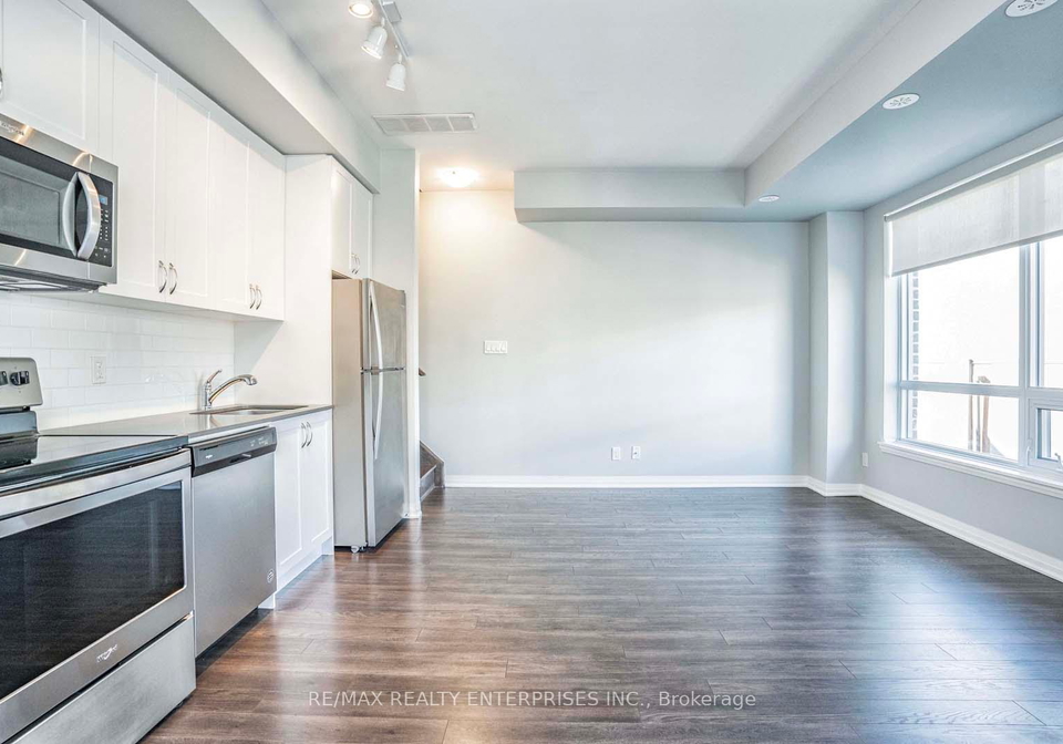 650-atwater-avenue-mississauga-ontario-w12349036