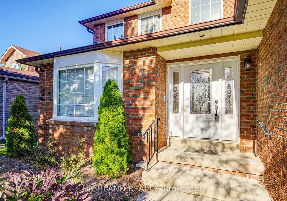 1246-heathfield-crescent-oakville-ontario-w12349070