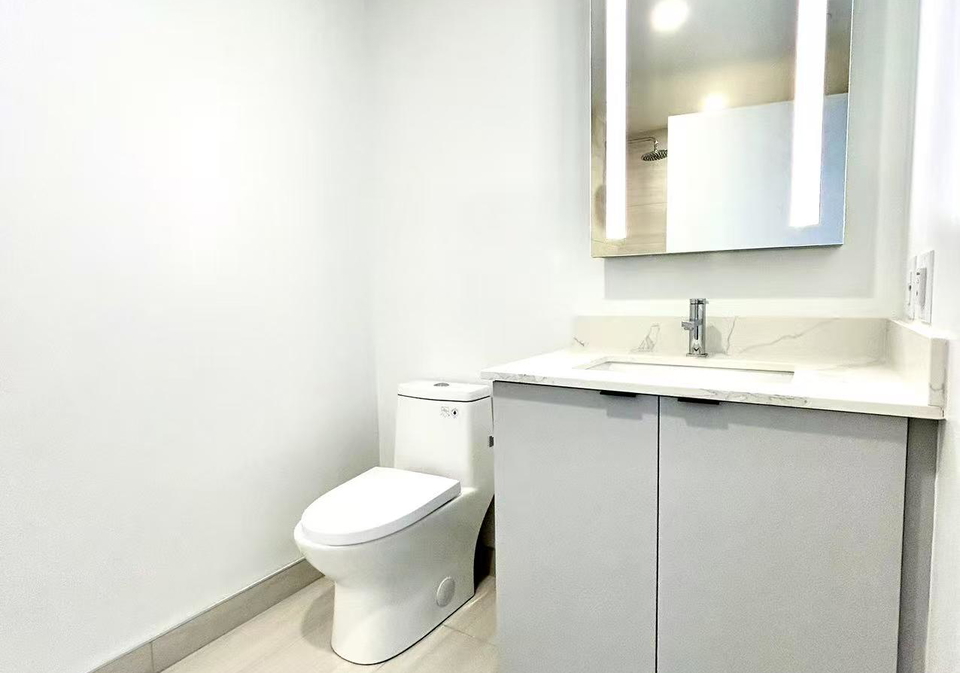 1182-king-street-w-toronto-ontario-w12349165