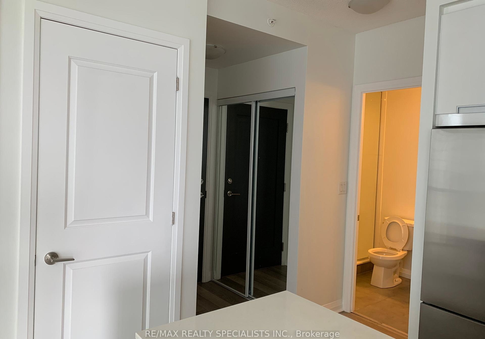5025-four-springs-avenue-mississauga-ontario-w12349254