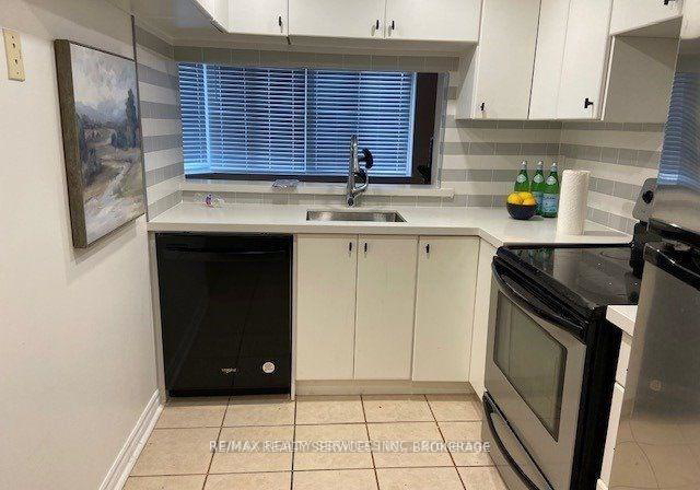 300-webb-drive-mississauga-ontario-w12349326