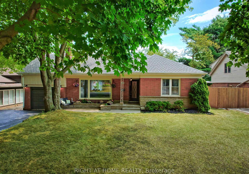 388-lark-avenue-burlington-ontario-w12349583