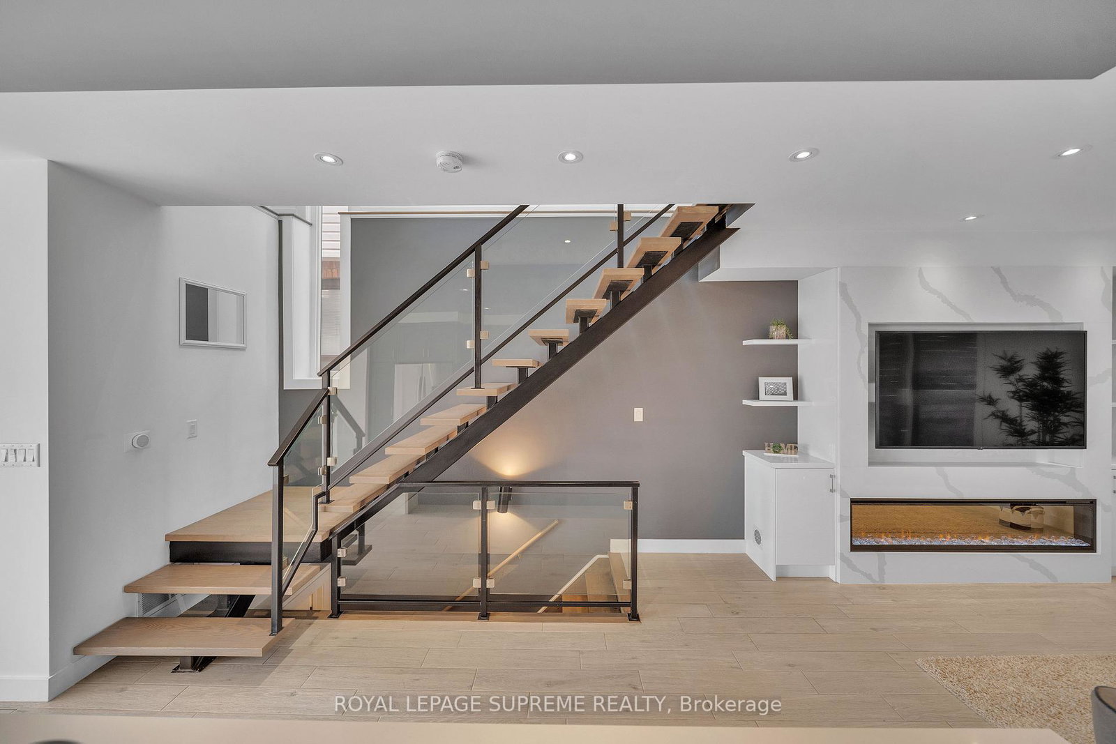291-gilbert-avenue-toronto-ontario-w12350200