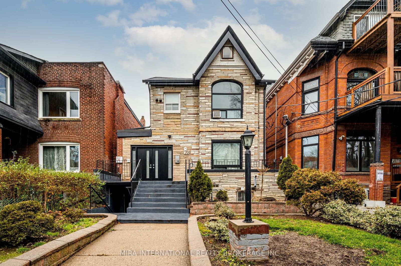 70-melbourne-avenue-toronto-ontario-w12350532