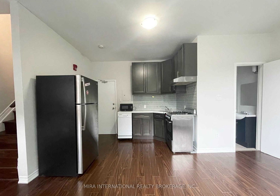 70-melbourne-avenue-toronto-ontario-w12350532