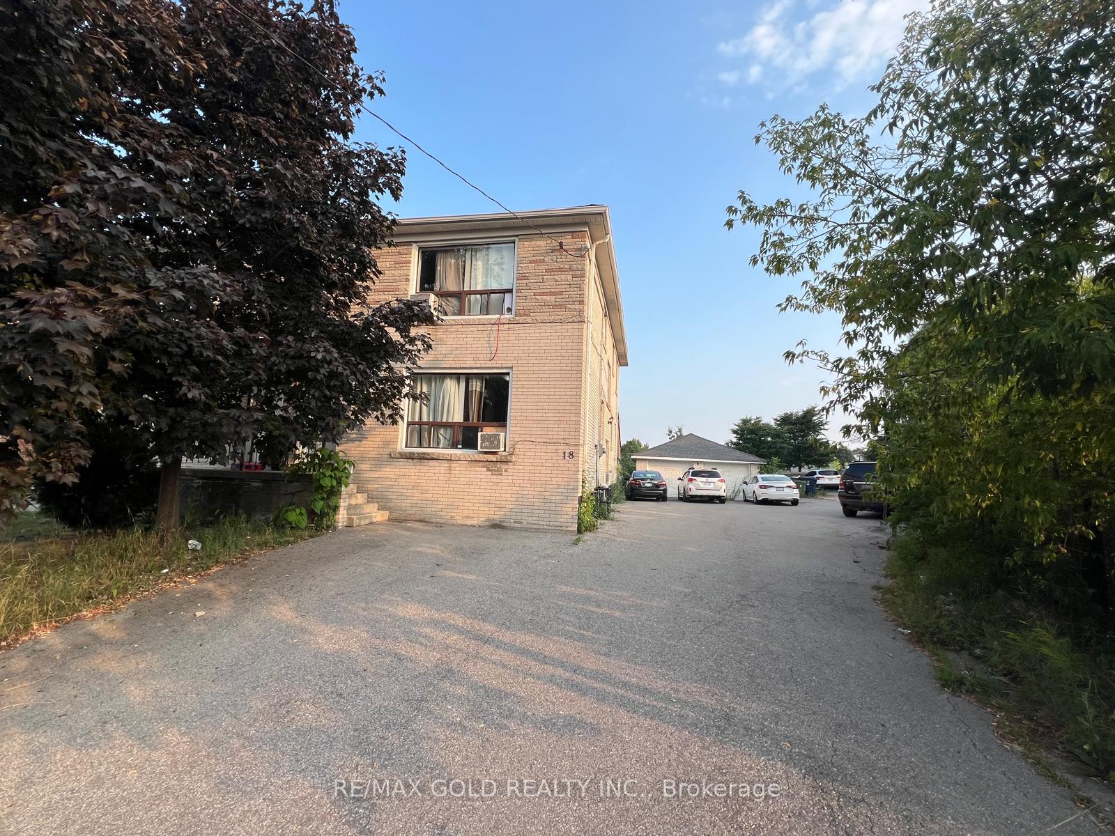 18-leduc-drive-etobicoke-ontario-w12350642