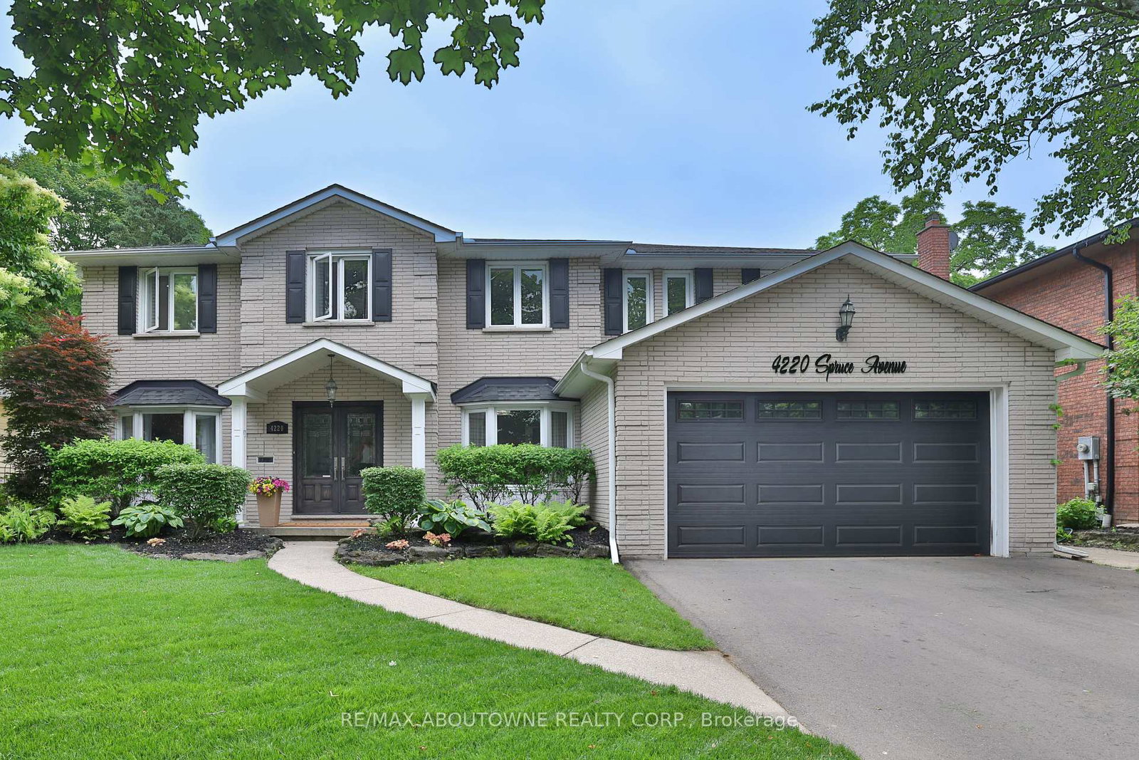 4220-spruce-avenue-burlington-ontario-w12350684