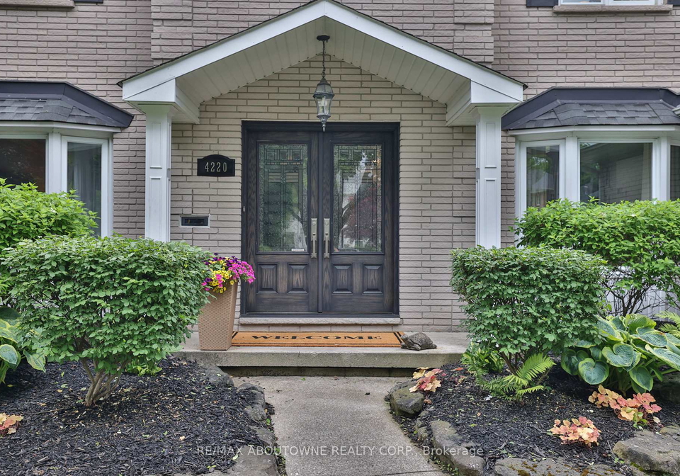 4220-spruce-avenue-burlington-ontario-w12350684