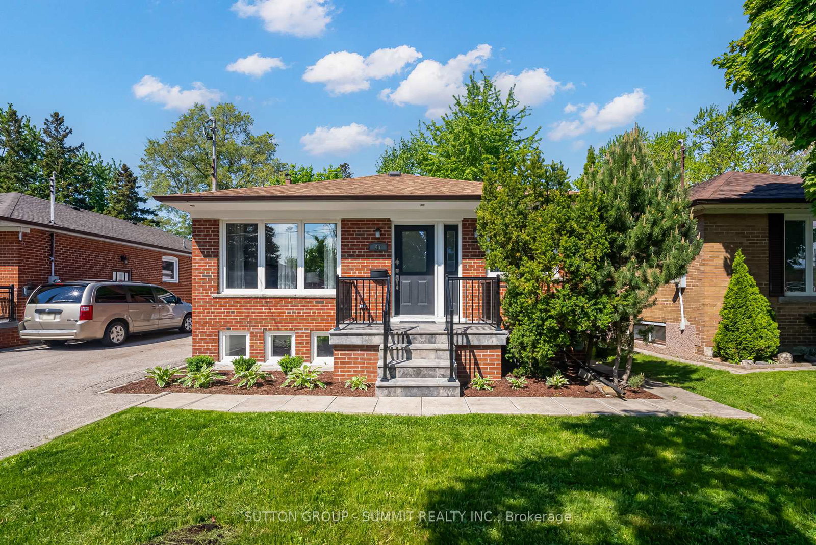 47-rayside-drive-s-etobicoke-ontario-w12350880
